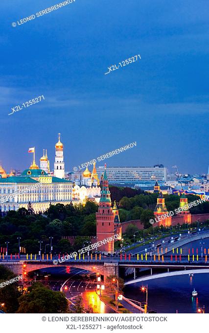 The Moskva river and the Kremlin at night  Moscow, Russia
