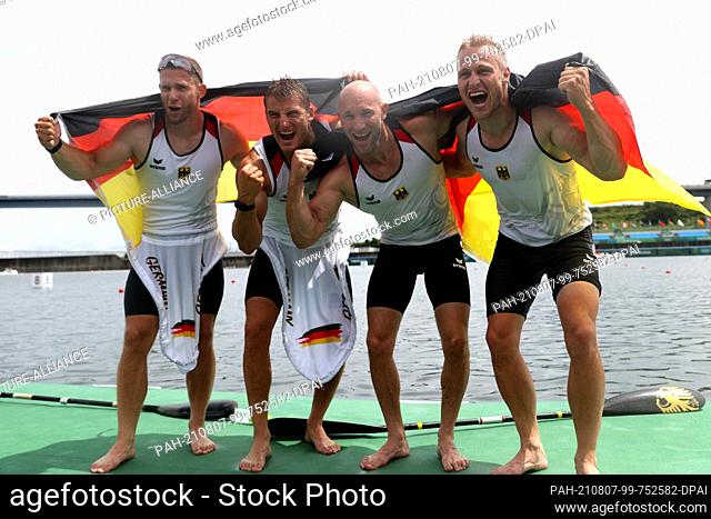 07 August 2021, Japan, Tokio: Canoe: Olympics, Kayak Four, 500 m, Men, Final in the Sea Forest Waterway. Kayak foursome from Germany with Max Rendschmidt
