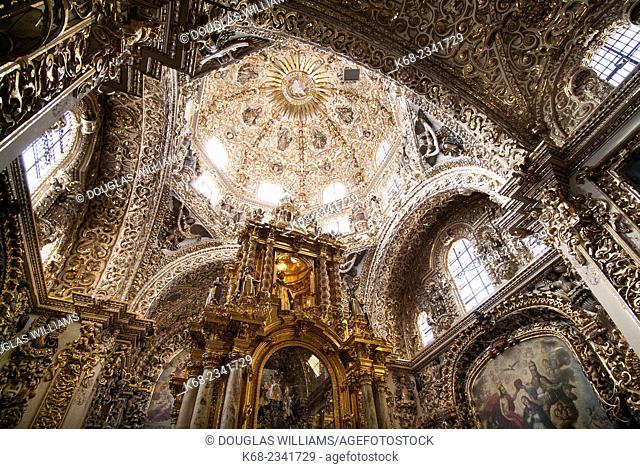 Capilla del Rosario, inside the Iglesia de Santo Domingo in Puebla, Mexico,  Foto de Stock, Imagen Derechos Protegidos Pic. K68-2341729 | agefotostock