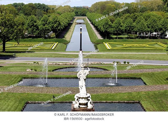 View of the Pallas Athena statue and Moritzkanal channel, baroque gardens, spa gardens Kleve, Niederrhein region, North Rhine-Westphalia, Germany, Europe