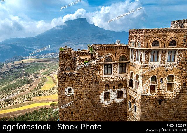 Middle East, Yemen, Centre West, Jebel Harraz region (UNESCO World Heritage Tentative list) Al Hajjarah hilltop village (shooting 03/2007)