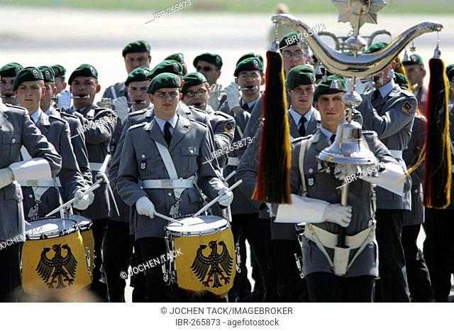 Wachbataillon (Guard battalion) of the German Bundeswehr, airport Cologne-Bonn, North Rhine Westphalia, Germany
