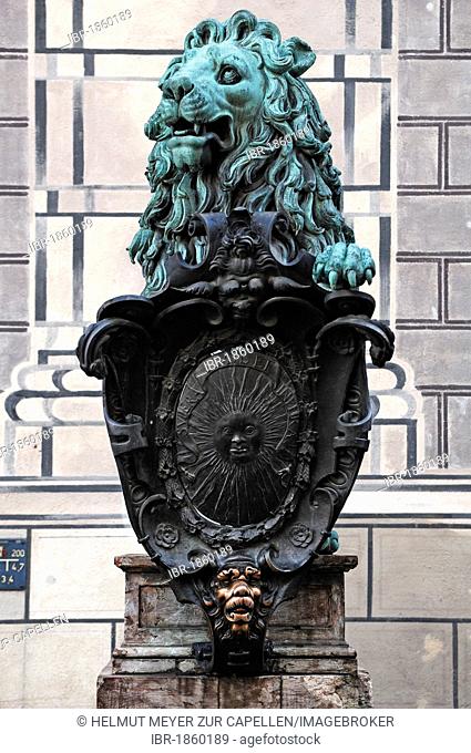 Lion sculpture at the entrance of the Munich Residenz palace, Residenzstrasse 1, Munich, Bavaria, Germany, Europe