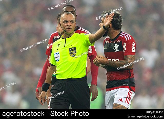 Empire WILTON PEREIRA SAMPAIO and GABRIEL BARBOSA of Flamengo during the match between Flamengo and Fluminense as part of Brasileirao Serie A 2023 at Maracana...