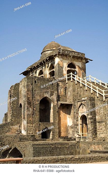 The Jahaz Mahal or Ships Palace in the Royal Enclave, Mandu, Madhya Pradesh state, India, Asia