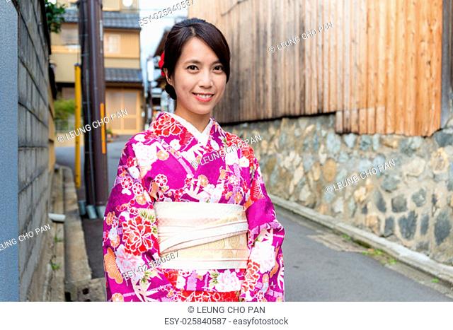Japanese woman with kimono dressing in Kyoto