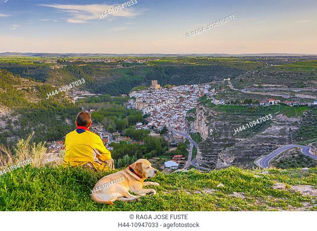 Spain, Europe, Castilla La Mancha, Castile La Mancha, Region, Albacete, Province, Alcala del Jucar, City, architecture, bend, castle, colourful, companion, dog