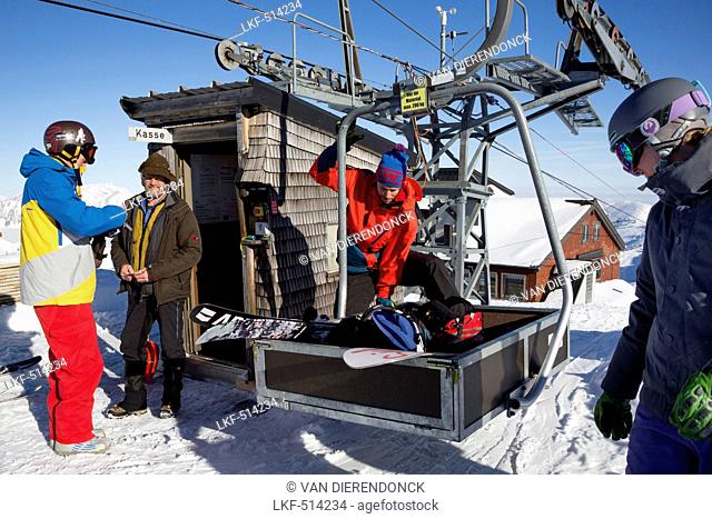 Skiers at top station, free ride skiing area Haldigrat, Niederrickenbach, Oberdorf, Canton of Nidwalden, Switzerland