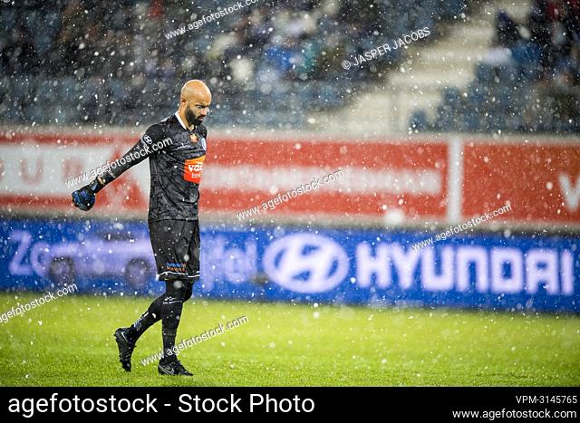 Gent's goalkeeper Sinan Bolat pictured in action during a soccer match between KAA Gent and Standard de Liege, Sunday 28 November 2021 in Gent