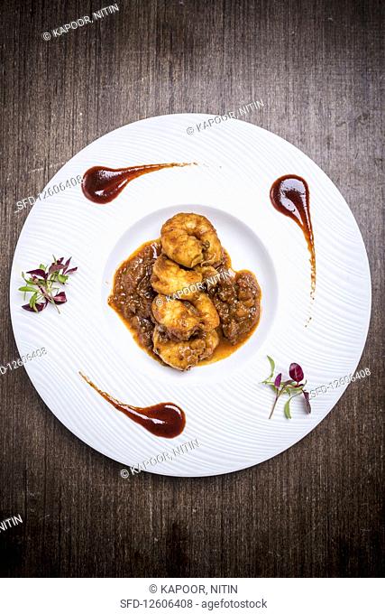 Patia curry with shrimp (India)