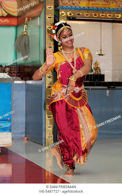 CANADA, BRAMPTON, 29.08.2015, A Tamil Hindu girl performs a classical Bharatnatyam dance honouring Lord Vishnu during the Mancham Narayanan Perumaal Festival at...