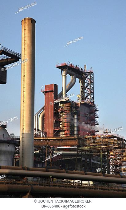 New blast furnace No. 8 producing 5600 tonnes of pig iron daily, ThyssenKrupp Steelworks, Duisburg, North Rhine-Westphalia, Germany, Europe