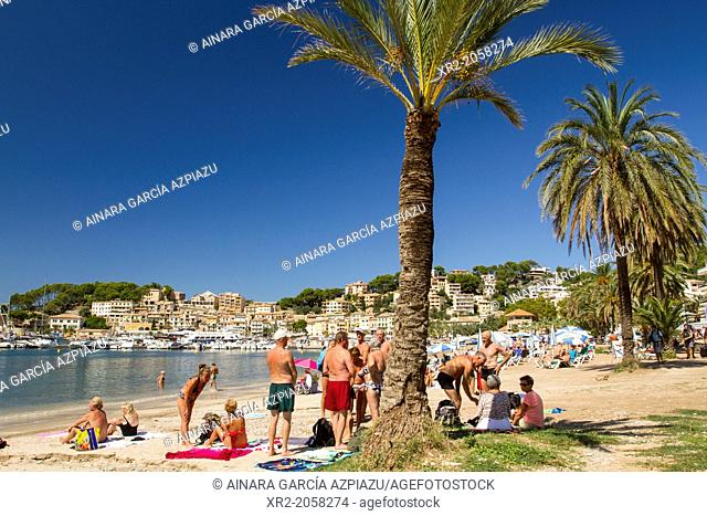 Summertime on the beach of Port de Sóller, Mallorca