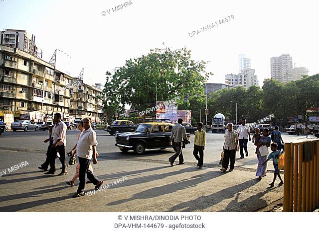 Street scene ; Krantiveer Vasantrao Narayanrao Naik Chowk called as Tardeo Chowk ; Bombay now Mumbai ; Maharashtra ; India