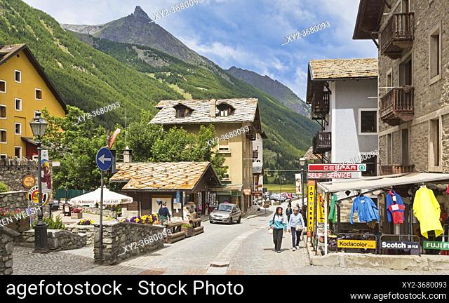 Cogne, Valle d'Aosta, Italy. The town centre. Cogne is a popular stop for visitors to the neighbouring Gran Paradiso National Park