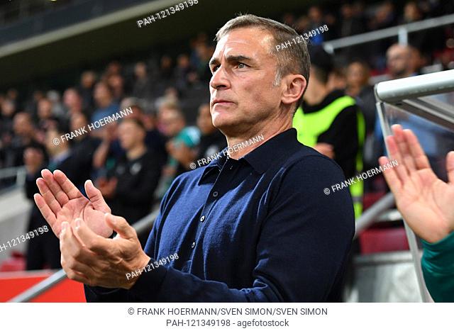 Preview UEFA Under21 European Championship in Italy / SanMarino from 16.-30.06.2019. Archive photo: Stefan KUNTZ, coach (GER), applauding, gesture, single image