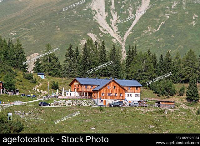 Wolfratshausner Hütte - Berghütte in den östlichen Lechtaler Alpen auf 1753 Metern gelegen