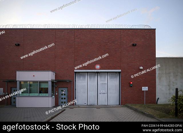 14 June 2022, Saxony-Anhalt, Raßnitz: The guardhouse of the juvenile institution (JA) Raßnitz. Here, an inspection mission of the so-called special security and...