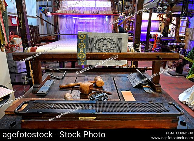 Machine that pierces the tesserae that determine the design of the fabrics. The Ancient Florentine Silk Factory thus founded in Florence in the eighteenth...