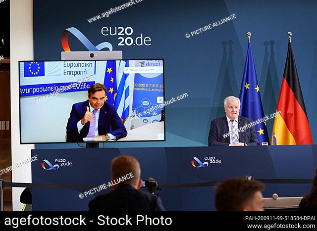 11 September 2020, Berlin: Horst Seehofer (CSU), Federal Minister of the Interior, together with Margaritis Schinas, Vice President of the EU Commission