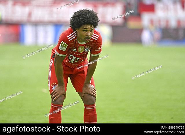 ARCHIVE PHOTO: Real interest in Serge Gnabry becomes concrete - Bayern star open to change after Madrid. Serge GNABRY (FC Bayern Munich), action, single image