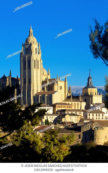 Cathedral and overview of Segovia, city declarated Historical-Artistic Site, and World Heritage by UNESCO