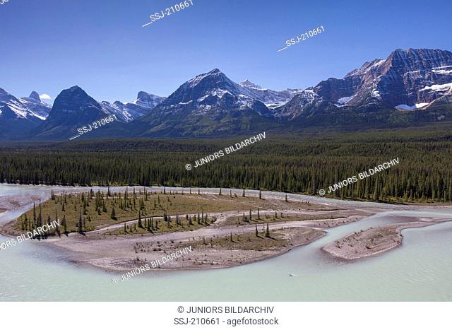 Athabasca River running through the Rocky Mountains, Jasper National Park, Alberta, Canada