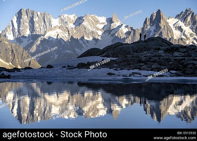 Mountain panorama with water reflection in Lac Blanc, Aiguille Verte, mountain peaks, Grandes Jorasses and the Mont Blanc massif, Chamonix-Mont-Blanc