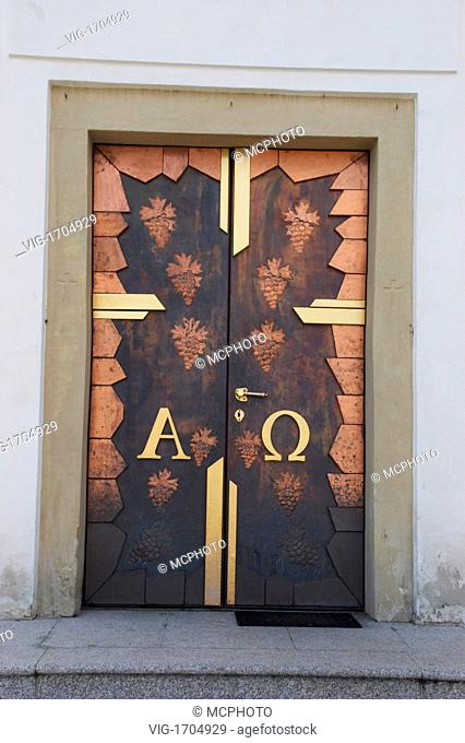 door to a curch with alqua and omega - 01/01/2009