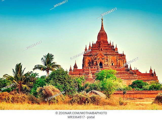 Htilominlo Temple in Bagan. Myanmar. Panorama