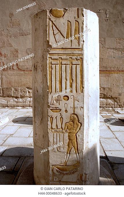 Deir el Bahari, Luxor, Egypt: temple of the queen Hatshepsut (New Kingdom 1567-1080 b.C.) at Deir el Bahari called Djeser-Djeseru. a sculpted column