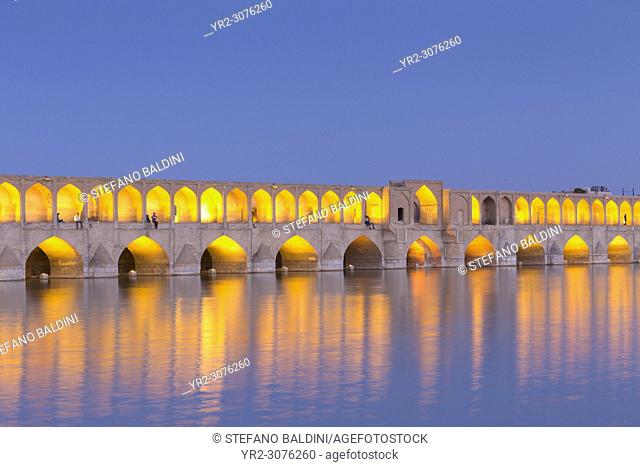 Pol-e Si-o-Seh bridge, or Si-o-Seh bridge, at dusk, Esfahan, Iran