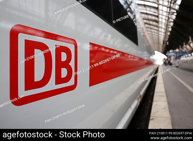 11 August 2021, North Rhine-Westphalia, Cologne: An ICE train stands on an empty track at the main station. The train drivers' union GDL has called on its...