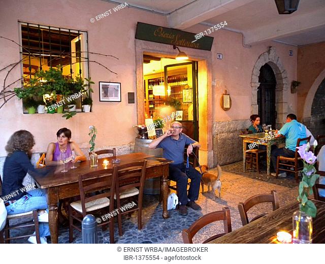 Tavern, inn in the old town, Verona, Veneto, Italy, Europe