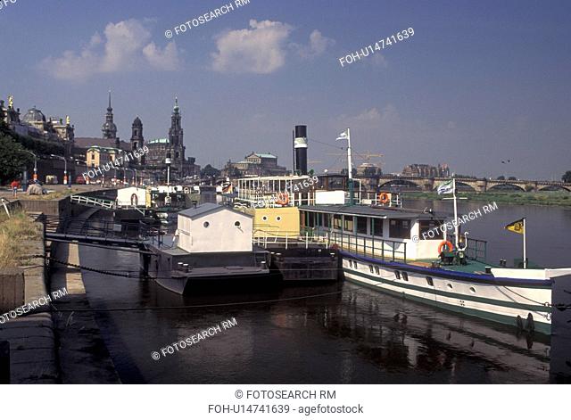 tour boat, Dresden, Germany, Sachen, Saxony, Europe, Excursion boats along the Elbe River