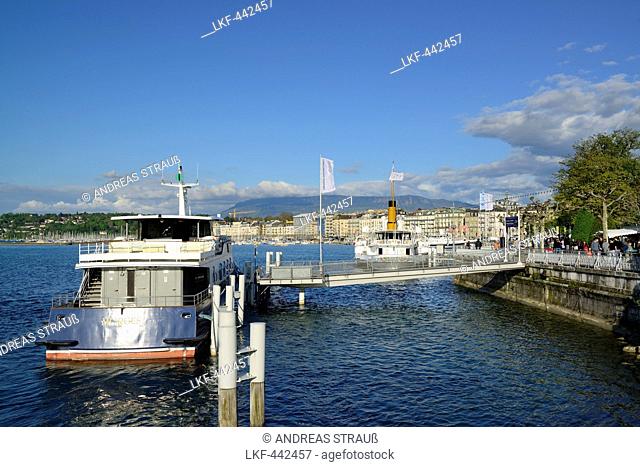 Ship in Geneva harbour, lake Geneva, Geneva, Switzerland