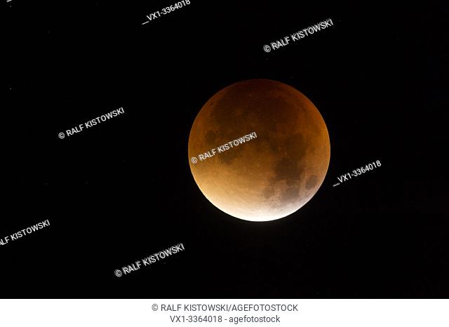 Lunar Eclipse, Red supermoon, Blood moon / Blutmond, 28th September 2015