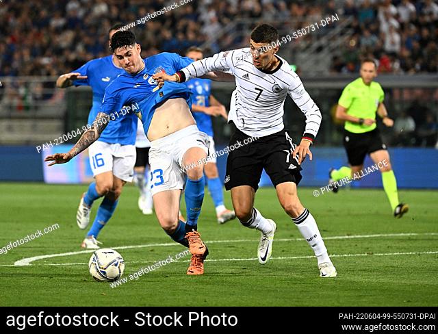 04 June 2022, Italy, Bologna: Soccer, Nations League, Group Stage, Group 3, Matchday 1, Italy - Germany, Stadio Renato Dall'Ara: Italy's Alessandro Bastoni (l)...