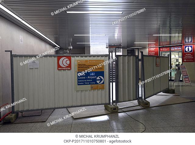 Construction of escalators was began in Nadrazi Veleslavin metro station in Prague, Czech Republic, on November 1, 2017. Until now porters in the metro station...