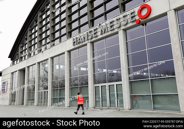 17 March 2022, Mecklenburg-Western Pomerania, Rostock: The Hansemesse exhibition hall is a central point of contact for refugees from Ukraine