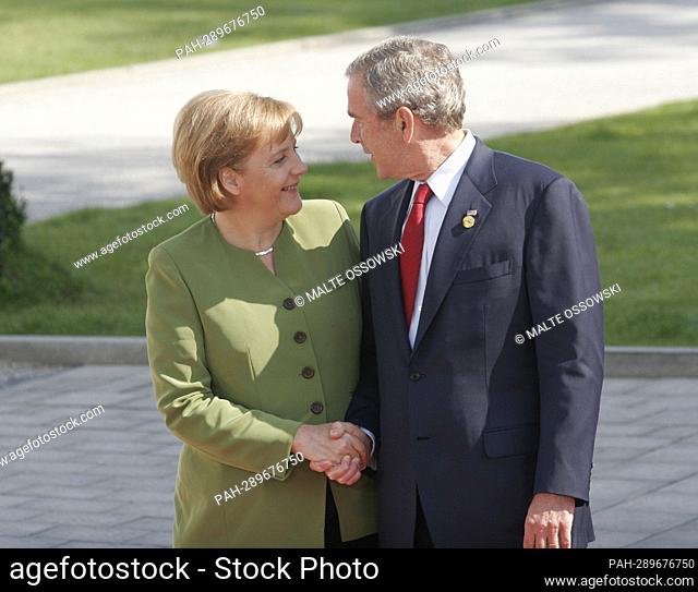 ARCHIVE PHOTO: 15 years ago, on June 8, 2007, the G8 summit began in Heiligendamm, Chancellor Angela MERKEL welcomes US President George W