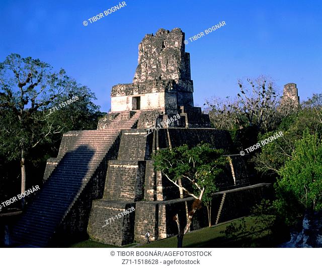 Guatemala, El Petén, Tikal, Great Plaza, Temple of the Masks