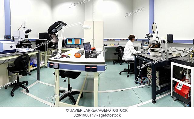 Magneto-Optical Kerr Effect MOKE Microscope, Kerr microscopy for the study of lateral magnetization states with about 0 5 microns resolution  Nanomagnetism...