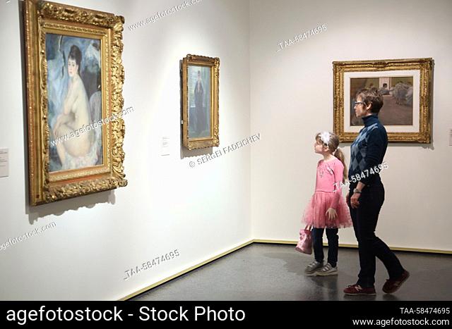 RUSSIA, MOSCOW - APRIL 17, 2023: Visitors at an exhibition titled 'After Impressionism' at the Pushkin State Museum of Fine Arts