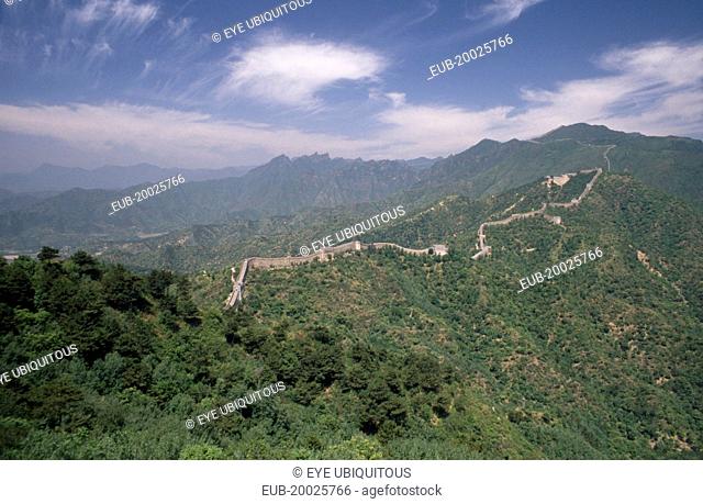 Distant view over the Great Wall