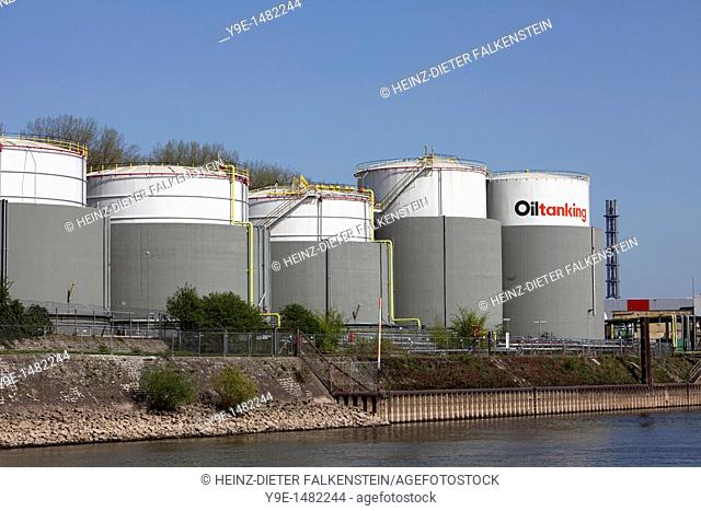 Tanks for mineral oil products in Ruhrort harbour, tank farm on the Oelinsel island Duisburg, North Rhine-Westphalia, Germany, Europe