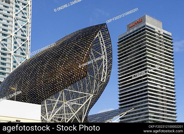 modern art, golden fish by Frank Gehry in Barcelona in Spain, December 3, 2023. (CTK Photo/Ondrej Zaruba)