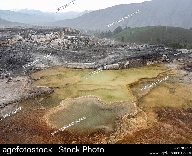 Mammoth Hot Springs Terraces, Yellowstone National Park, UNESCO World Heritage Site, Wyoming, United States of America, North America