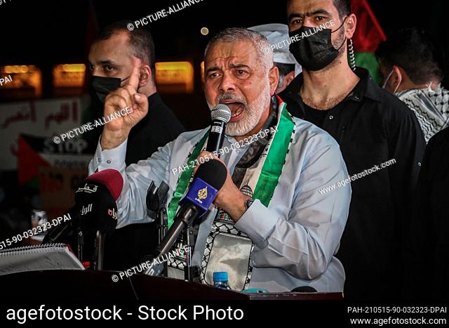 15 May 2021, Qatar, Doha: Hamas' political bureau chief Ismail Haniyeh speaks during a rally held in solidarity with Palestinians outside Doha's Imam Muhammad...