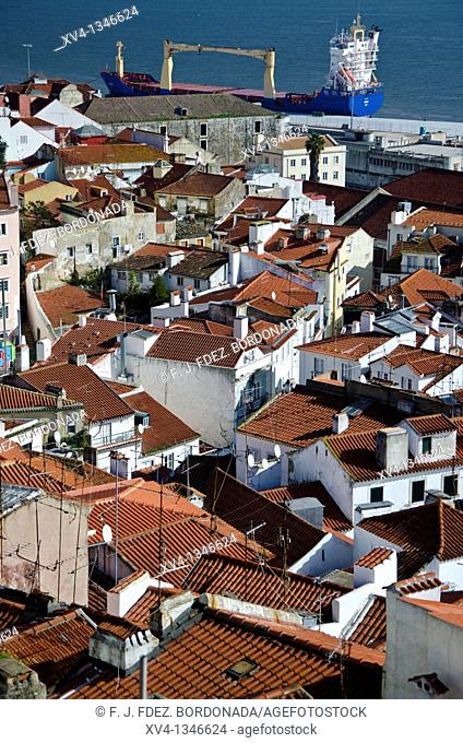 Alfama district views from Largo das Portas do Sol viewpoint, Alfama district, Portugal, Europe